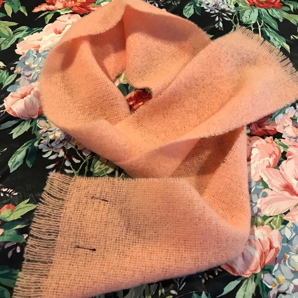 SCARF, SOFT PEACH Vierge Wool, soft as cashmere! HUGE LUCKY 🍀 MARKDOWN!!